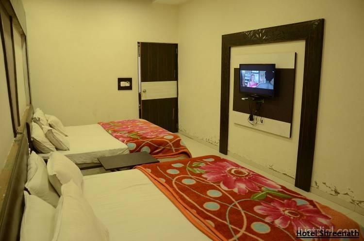 Hotel Shreenath Ahmedabad Eksteriør bilde