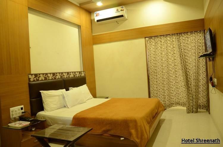 Hotel Shreenath Ahmedabad Eksteriør bilde